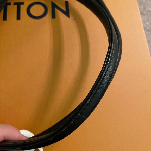 🚨VERY RARE!!!!!🚨BURBERRY’S BLUE LABEL OVERSIZED YELLOW AND BLACK NYLON TOTE🌻 - Picture 7 of 9